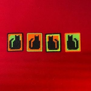 ✨ SOLD ✨ Vintage Halloween black cat magnets